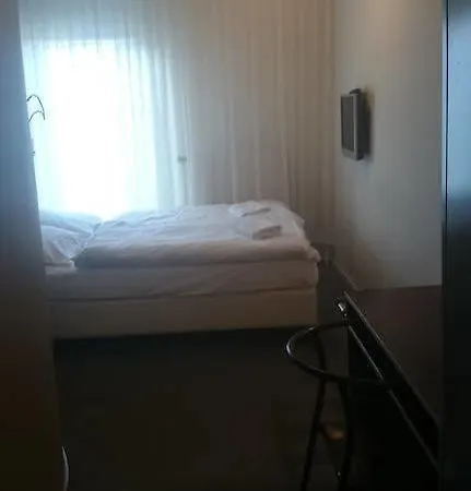 Hotel Delta 2*