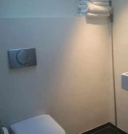 Hotel Delta 2*